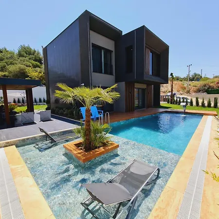 Kiralik Ultra Lux Villa Kusadasi